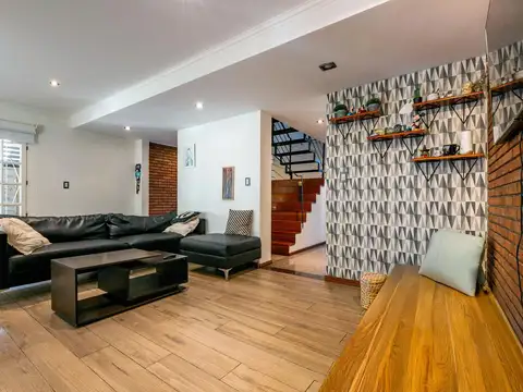 Casa en Venta con 1 cochera