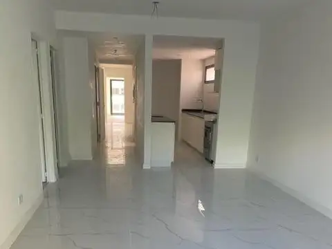 ESPECTACULAR DEPARTAMENTO DE 4 AMBIENTES CON ESCRITORIO EN ABSATO. PARRILLA. SUM. PATIO