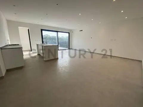 CASA 5 AMBIENTE EN SANTA LUCIA