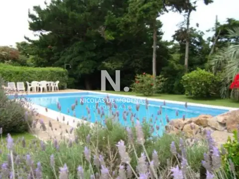 Hermosa casa en venta zona del Golf.