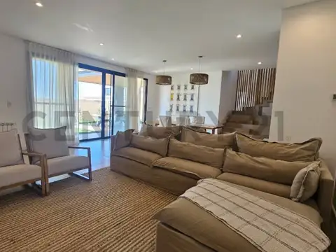 Casa en Venta en Mendoza Norte Country Club, USD 390.000