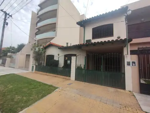CHALET DE ESTILO BARRIO GÛEMES