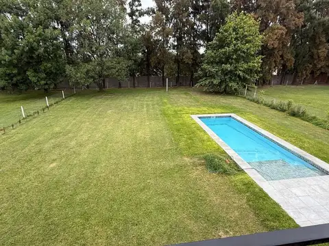 Casa 6 ambientes con 3 baños