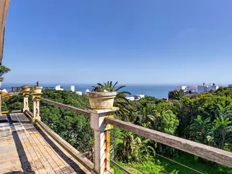 Casa en venta de 6 dormitorios en la Peninsula con vista al mar 100