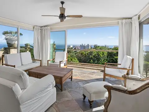 Casa en venta de 6 dormitorios en la Peninsula con vista al mar