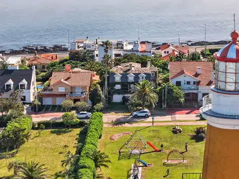 Casa en venta de 6 dormitorios en la Peninsula con vista al mar 100