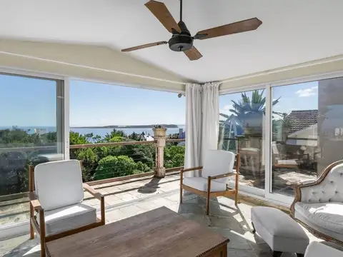 Casa en Venta al Oeste