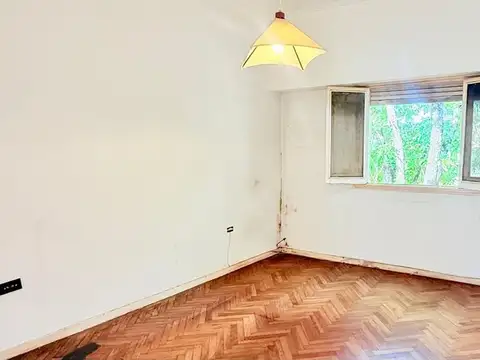 Depto Tipo Casa en Venta 49 años