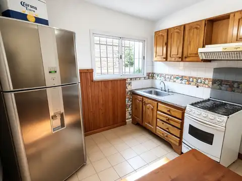 Casa en Venta con 3 cocheras