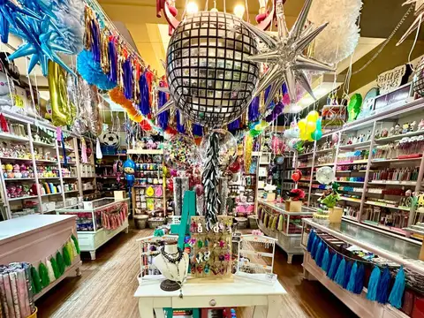 Fondo Comercio en Venta 75 años