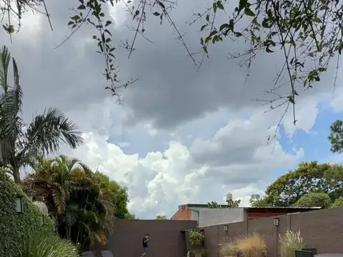 CASA DE 3 DORMITORIOS CON PISCINA, POSADAS