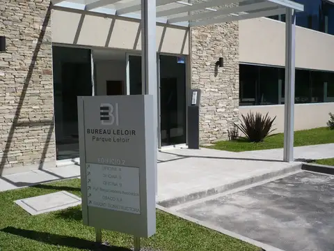 Acceso Oeste ( Pte. Peron) 8700, Piso 2