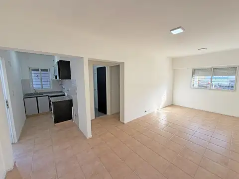 Berón de Astrada al 900