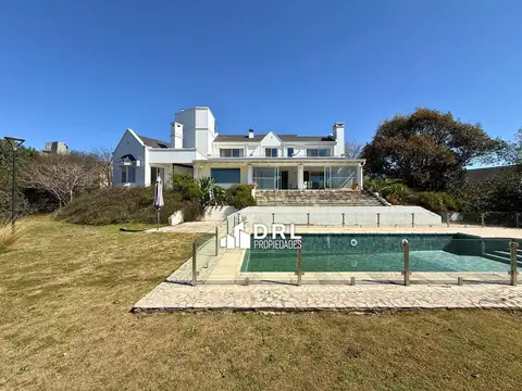 Casa en Venta en Lomas de la Carolina