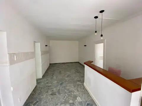 Depto Tipo Casa en Alquiler 50 años