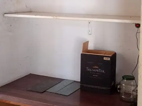 Casa 4 ambientes con 1 baño