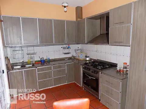 Casa 3 Ambientes En P.h.