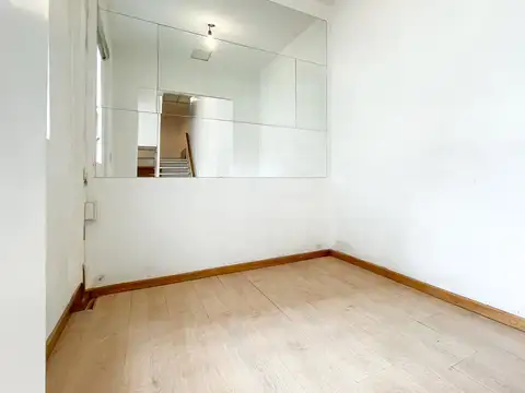 Oficina 2 ambientes con 1 baño
