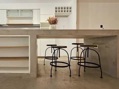 Depto Tipo Casa en Venta con 1 cocheras