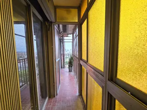 4 amb. ALQUILER Parque Patricios, Matheu 1700. piso alto