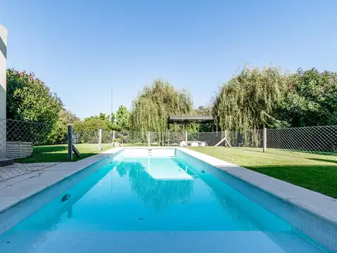 Casa en Venta en Del Viso, USD 580.000