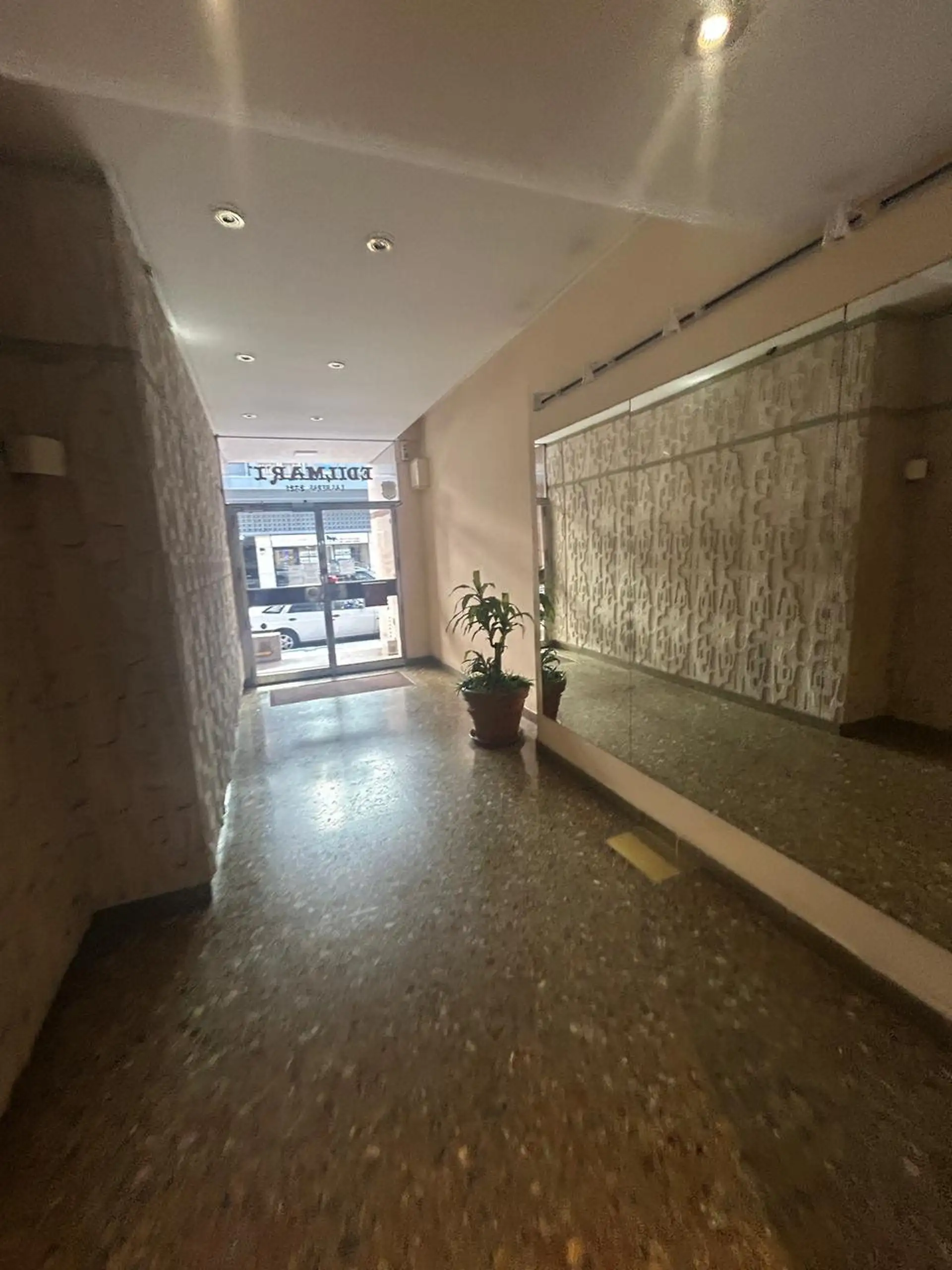 Depto 2 amb, 40m² a la calle con balcón — Mar del Plata