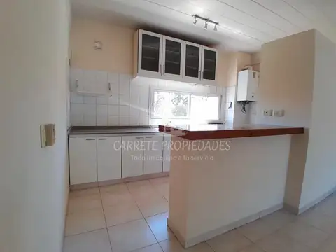 Casa 3 ambientes con 2 baños