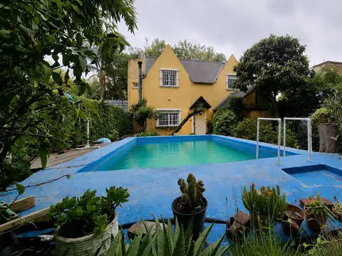 Casa en venta con pileta en Las Glicinas , Zona Office Park, Del Viso, Pilar. Excelente ubicación!