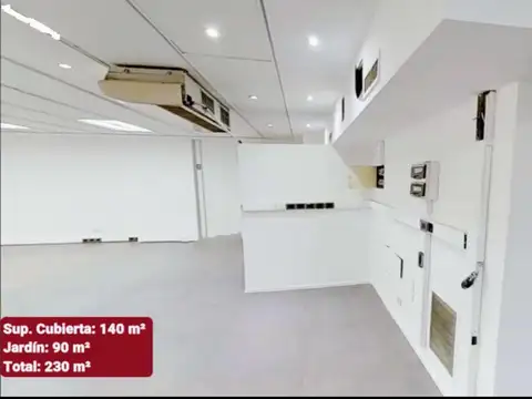 Oficina en Alquiler con 3 cocheras