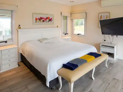 Casa 6 ambientes con 3 baños