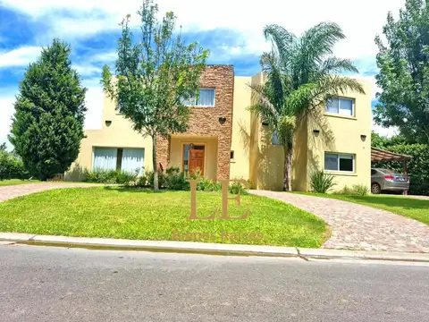 Venta casa de 3 dormitorios. en San Matías