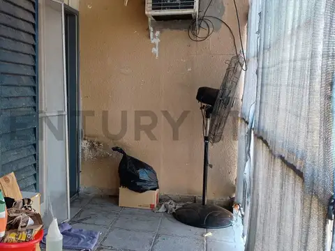 Departamento en Venta en Barrio Parque Field, USD 27.000