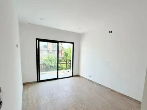 Casa 4 ambientes con 4 baños