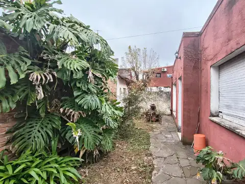 Depto Tipo Casa en Venta en Barrio Malvinas, USD 85.000