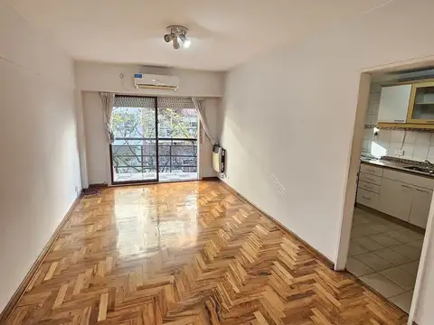 Semipiso 2 Ambientes cocina independiente con balcon y Lavadero