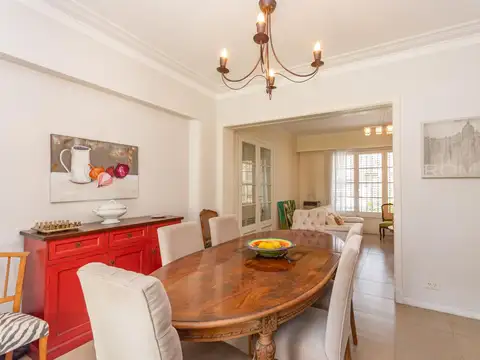 Impecable casa en venta, de Libertador al río, Punta Chica.