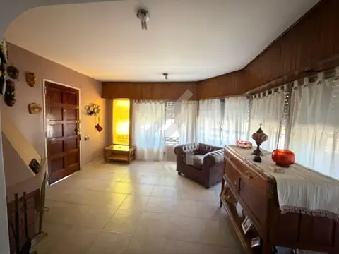 Casa  en Venta en Villa Adelina, San Isidro, G.B.A. Zona Norte