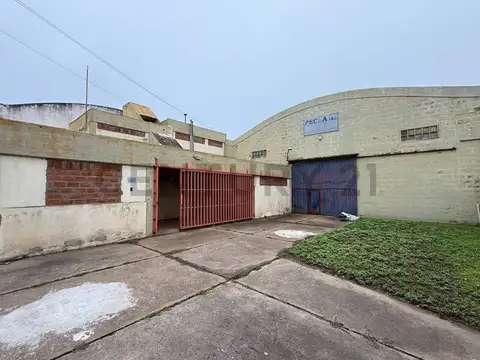 Laprida 100, Piso 0