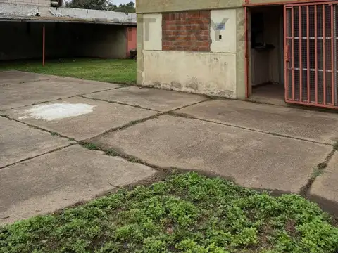 Galpon en Venta en Capitan Bermudez, USD 450.000