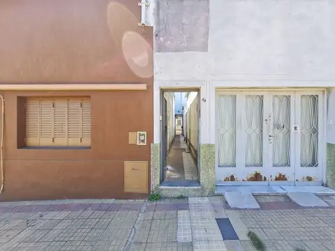 Calle 70 100, Piso Pb