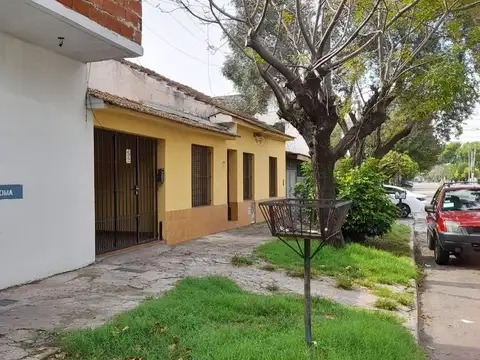 VENTA EN BLOCK CASA 3 AMB C/COCHERA + 2 LOCALES