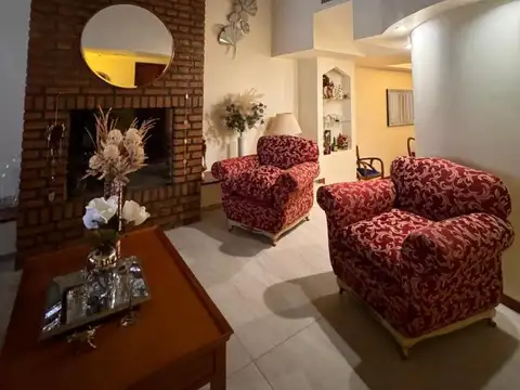 Casa 5 ambientes con 5 baños
