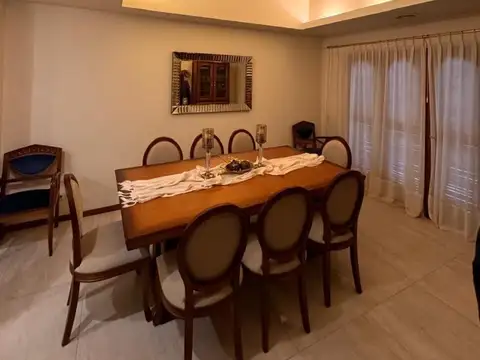 Casa en Venta en Área Centro Este, USD 425.000