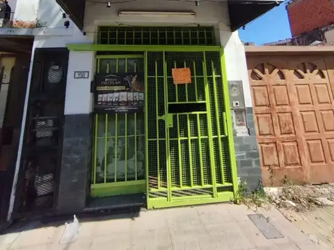 VENTA PH 3 AMBIENTES + LOCAL LOMAS DEL MIRADOR