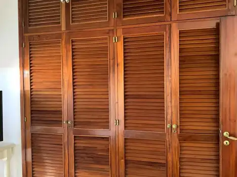 Pastor Obligado 100. Venta Chalet. Villa Sarmiento