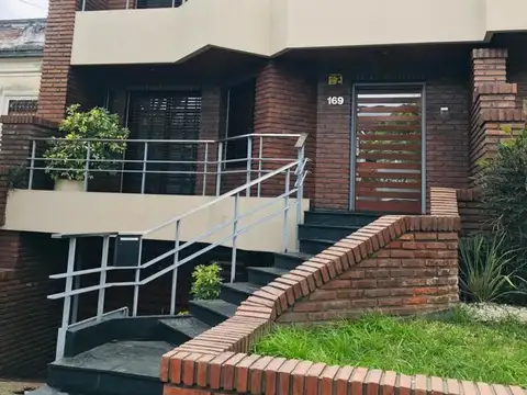 Pastor Obligado 100. Venta Chalet. Villa Sarmiento