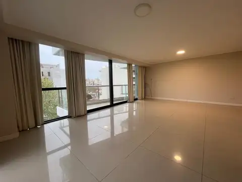 Alvarado 1400