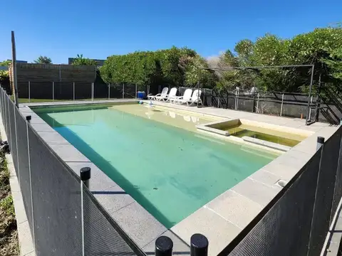 Casa 6 ambientes con 3 baños