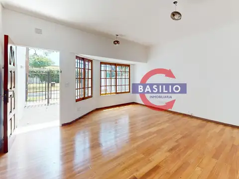 VENTA DÚPLEX APTO CRÉDITO 5 AMBIENTES CON SUITE,PLAYROOM, JARDÍN Y COCHERA EN FLORIDA OESTE