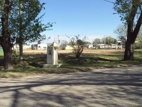 Venta Lavalle y Chacabuco 5 lotes Servicios Residencia